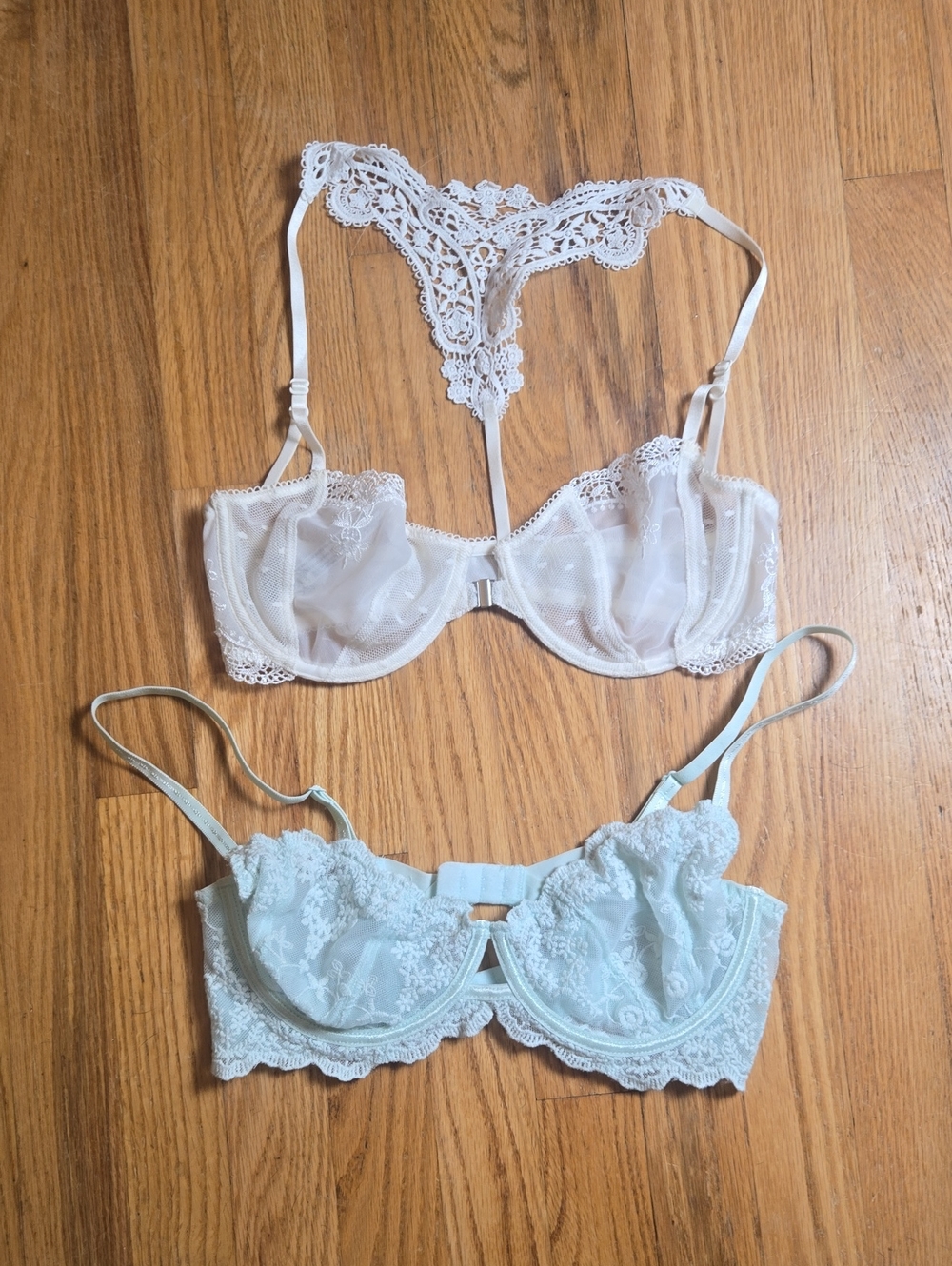 Free People Intimately 34C set of 2 lacy underwire bras